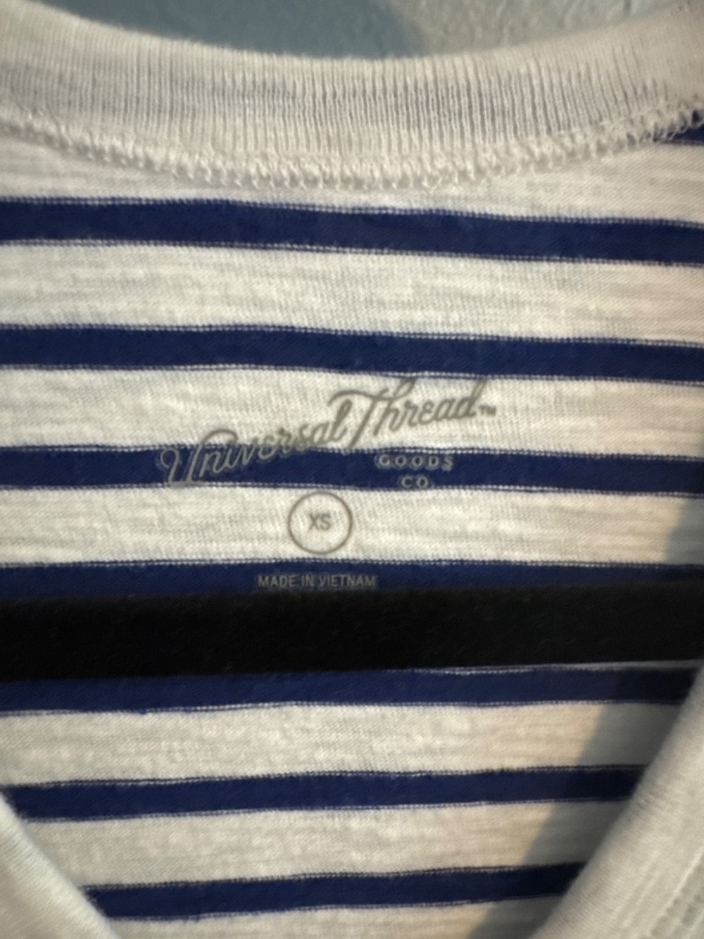 Universal Thread - Picture 2 of 4